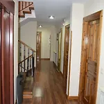 Robles Hotel *